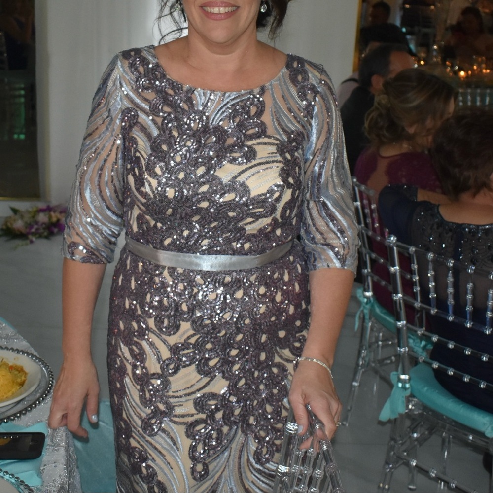 Women elegant Night dress,size L(12), color purple and silver